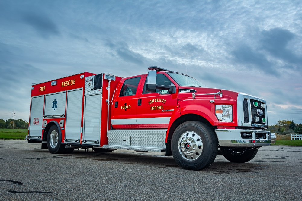 View truck: Fort Gratiot Fire Department, MI - Spencer Fire Trucks