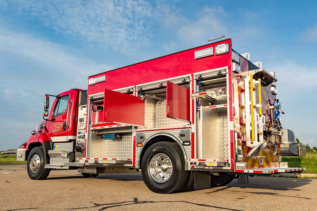 View truck: Holton Township Fire Department, MI - Spencer Fire Trucks